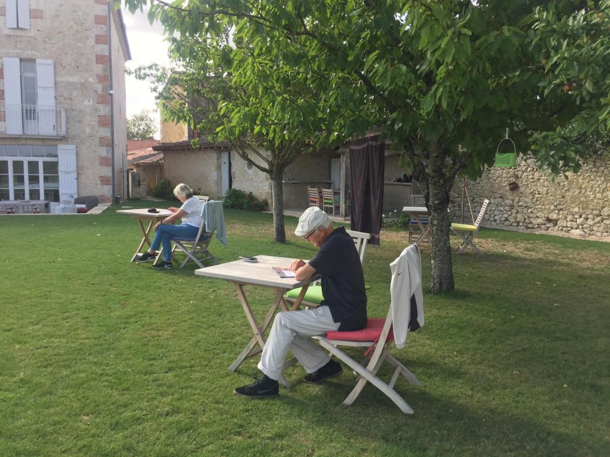 B&B La Mirande De Saint-Clar Exterior foto